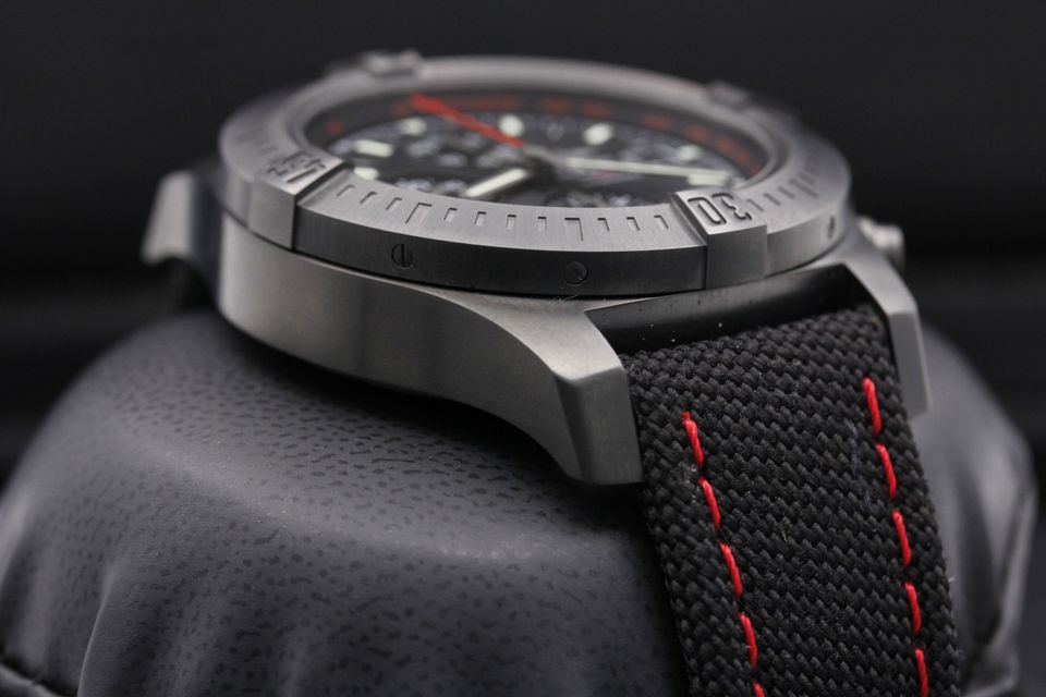 Breitling Colt Auto M13388 Image 5